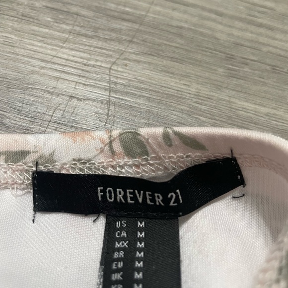 Forever 21 Floral Print Skirt - Picture 4 of 4